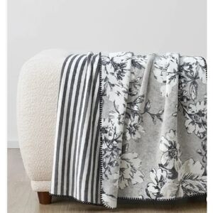 Gray Floral Print Bedding Blankets & Throws